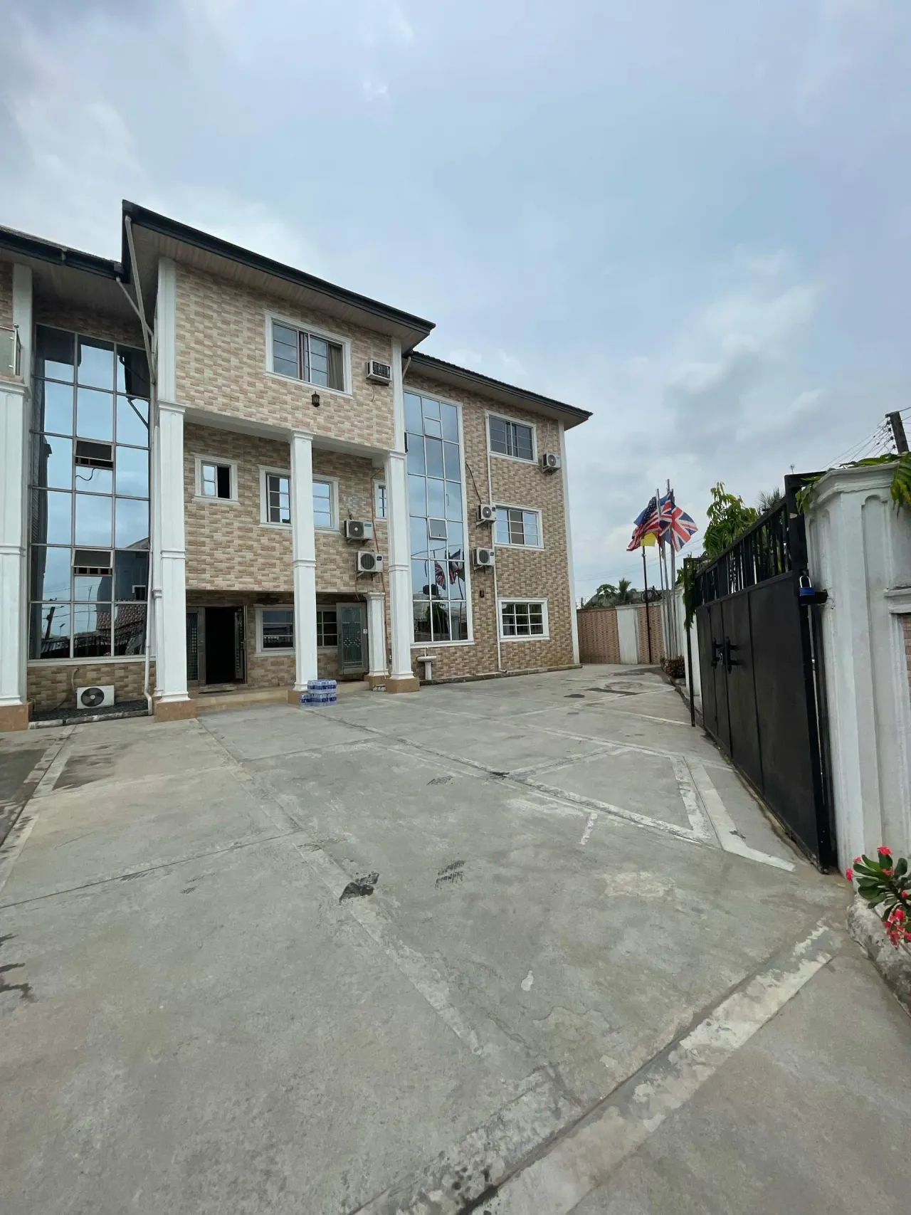 ZEYDAYA HOTELS & SUITE
